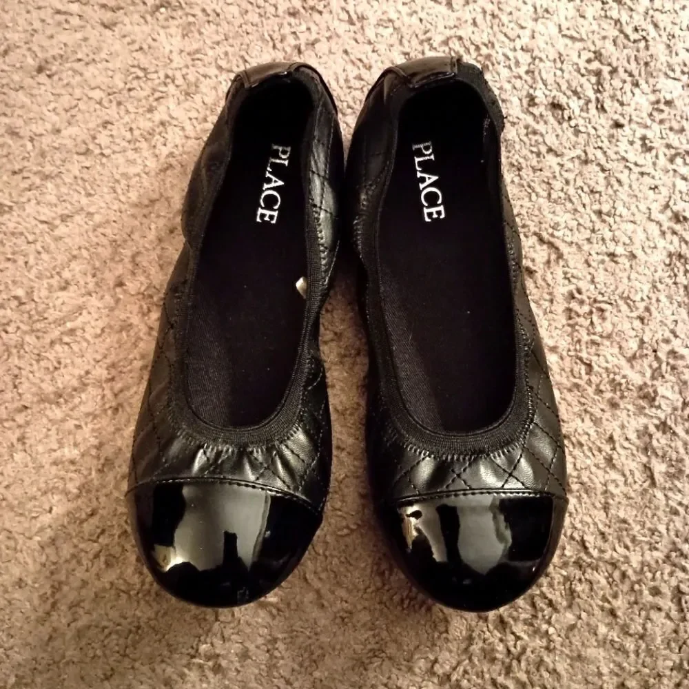 Children's Place Girls Black Ballet Flats Size 2y PRE-OWNED, WORN ONCE